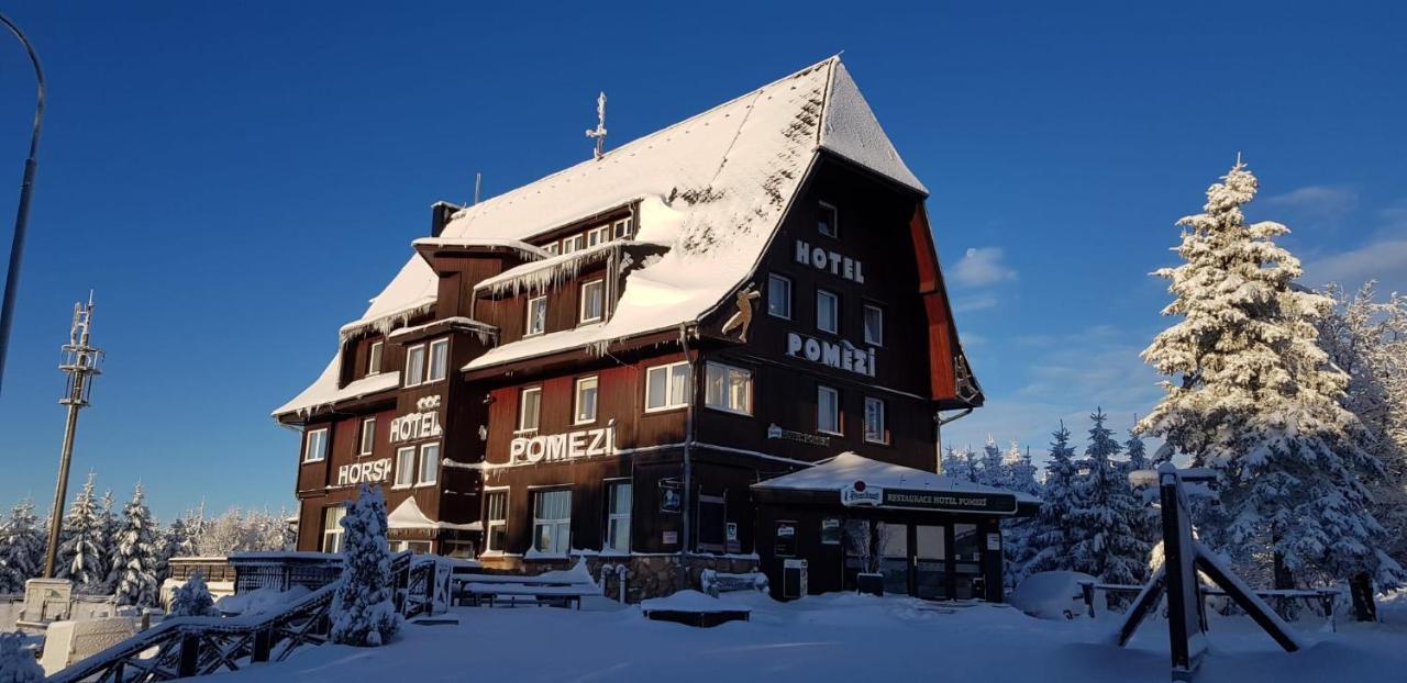 Hotel a restaurace Pomezí Cínovec Kültér fotó