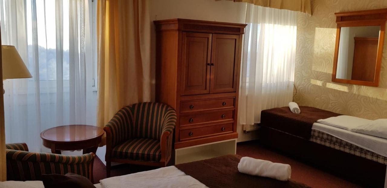 Hotel a restaurace Pomezí Cínovec Kültér fotó