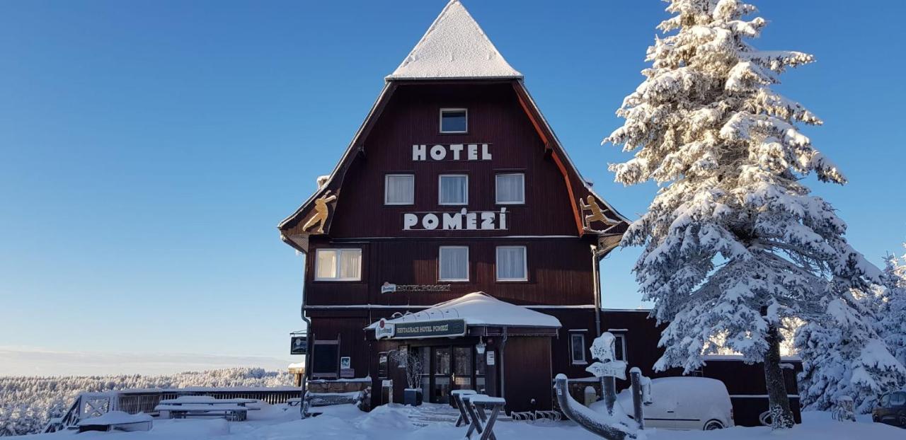Hotel a restaurace Pomezí Cínovec Kültér fotó