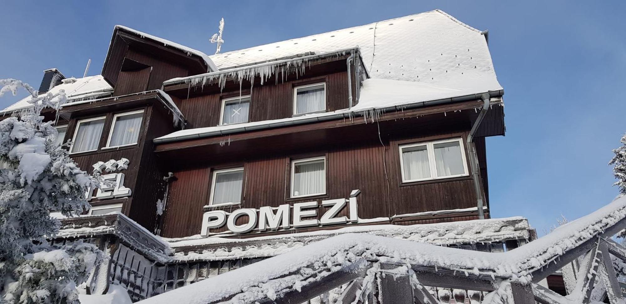 Hotel a restaurace Pomezí Cínovec Kültér fotó