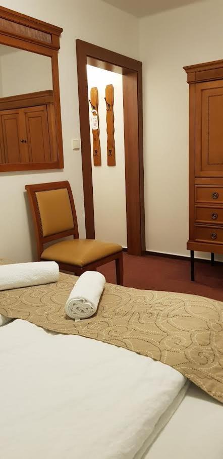 Hotel a restaurace Pomezí Cínovec Kültér fotó